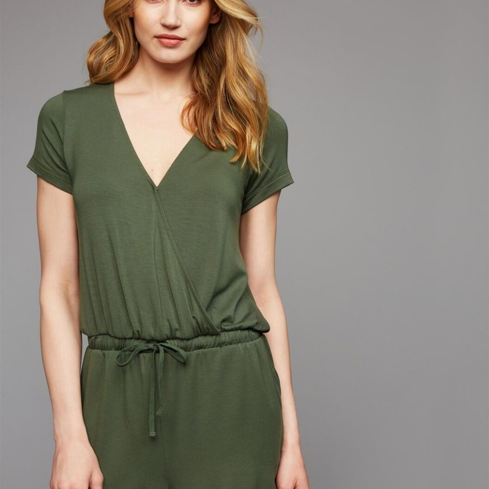 Pea in a Pod Pull Over Mock Layer Nursing Romper S